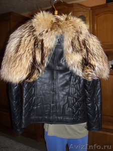 продам кожаную куртку с меховым капюшоном размер 40-42 - Изображение #2, Объявление #411563