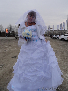 Свадебное платье гс голубыми цветочками - Изображение #1, Объявление #481426