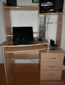 Компьютерный стол б/у в идеальном состоянии - Изображение #1, Объявление #737516