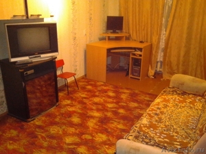 	Сдается светлая комната 15 кв. м. в двухкомнатной квартире на Уралмаше в районе - Изображение #1, Объявление #1628332
